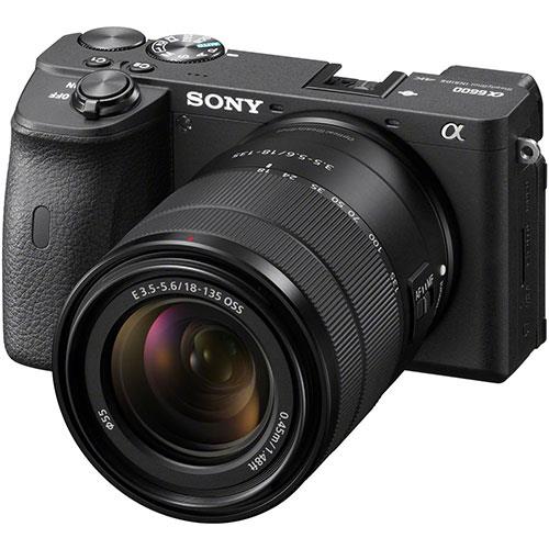 Sony A6600 Mirrorless Camera in Black with 18-135mm f/3.5-5.6 OSS Lens